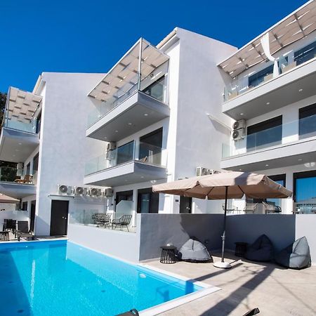 Angelica'S And Irene'S Design Apartments Swimming Pool Nikiana Exterior photo